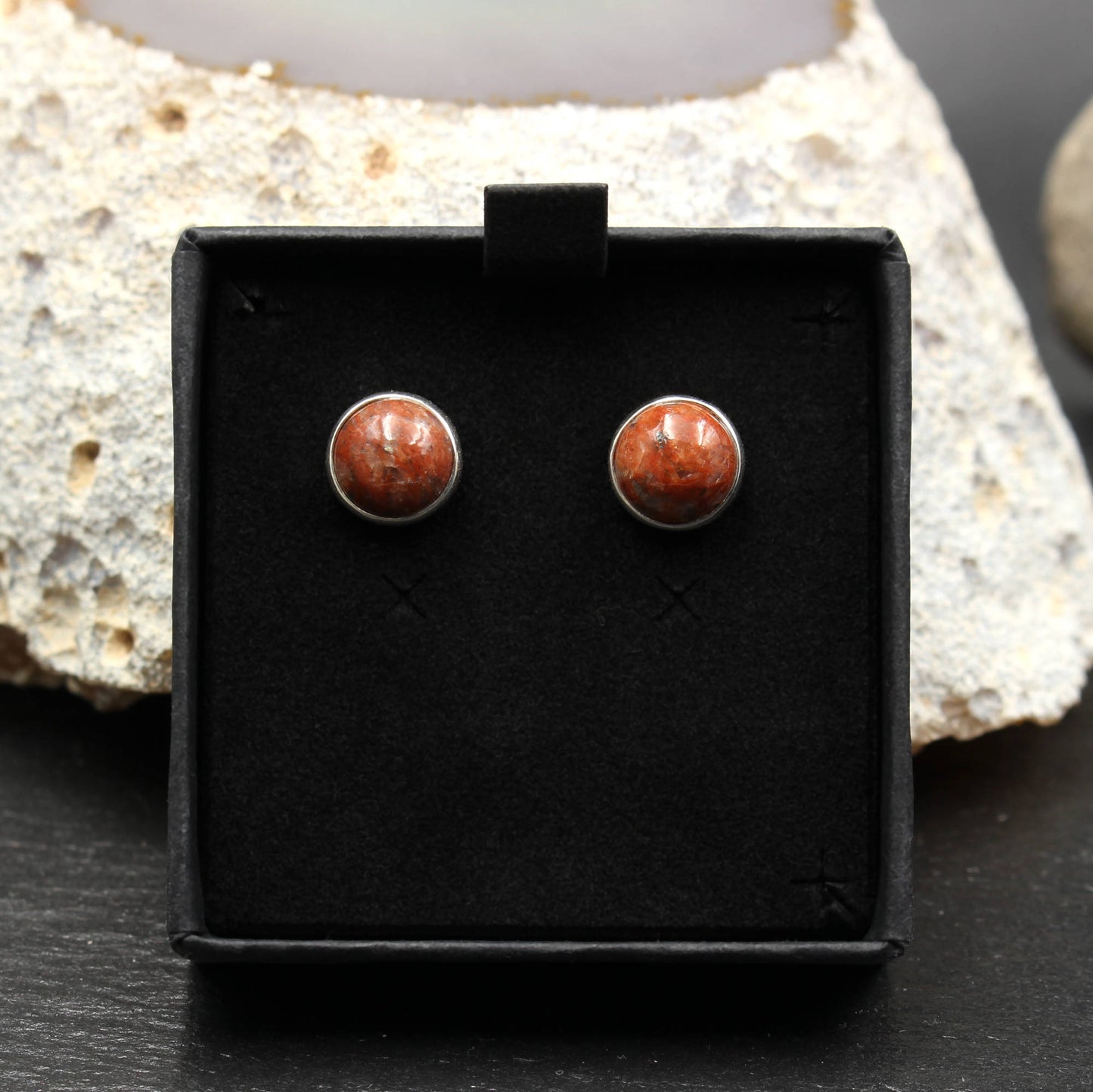 Schottischer Lewisian - Ohrstecker (8mm)