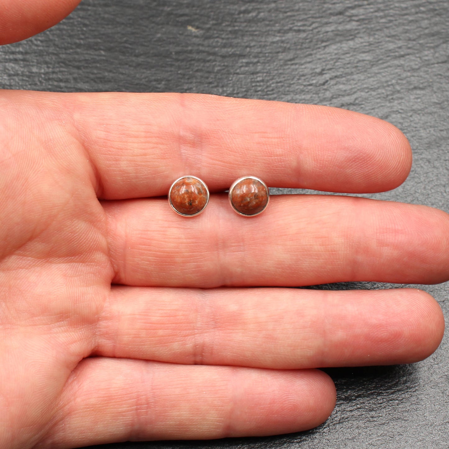 Schottischer Lewisian - Ohrstecker (8mm)