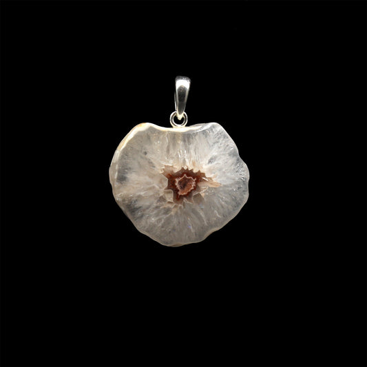 Schottischer Bergkristall / Quarz Anhänger - Handarbeit