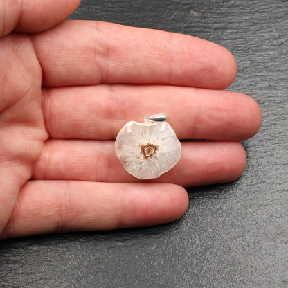 Schottischer Bergkristall / Quarz Anhänger - Handarbeit