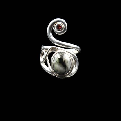 Skye Marmor & Granat - Keltischer Wirbel Ring