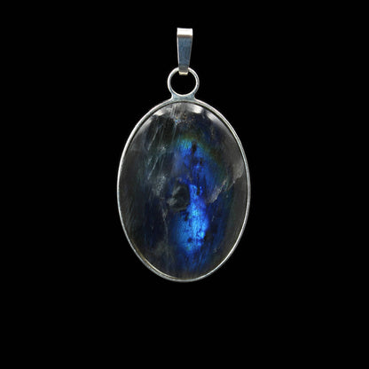 Finnish Spectrolite Gemstone Pendant – Handcrafted in Germany