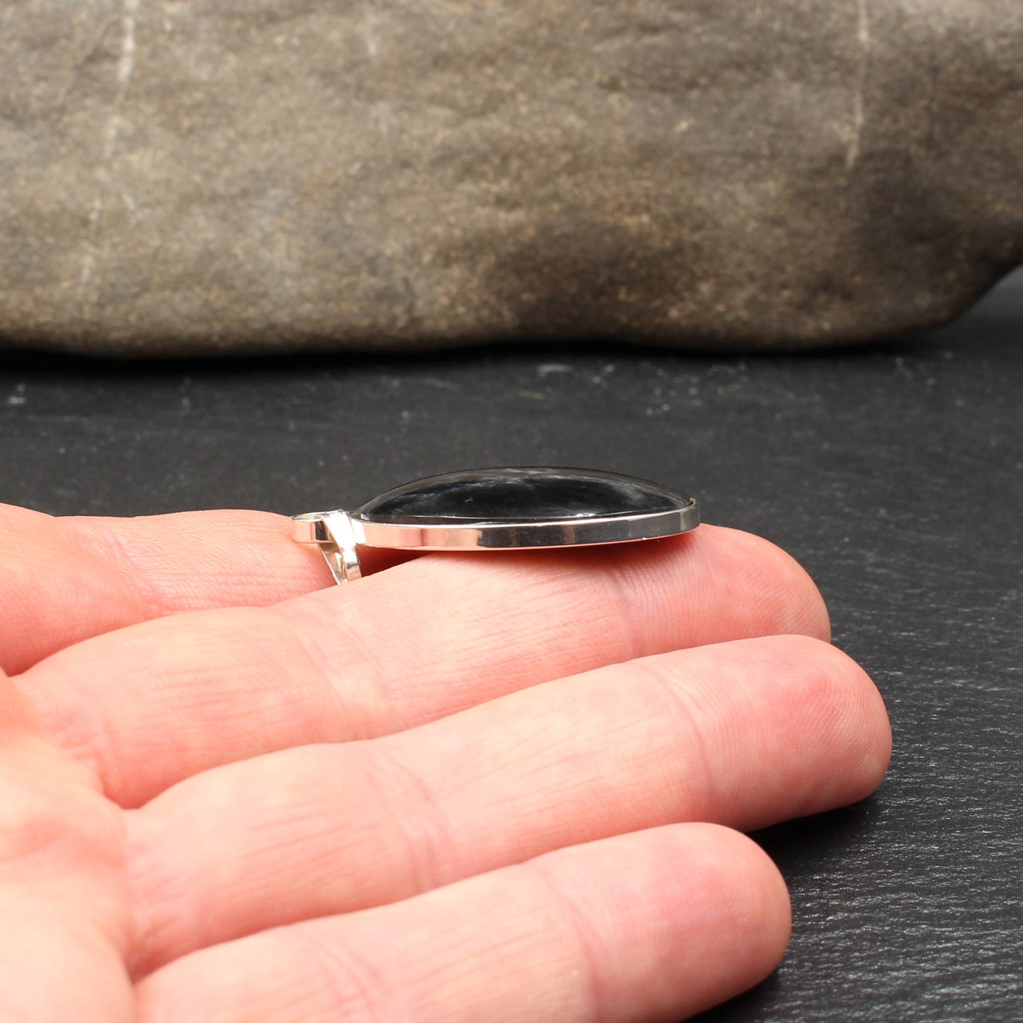 Finnish Spectrolite Gemstone Pendant – Handcrafted in Germany
