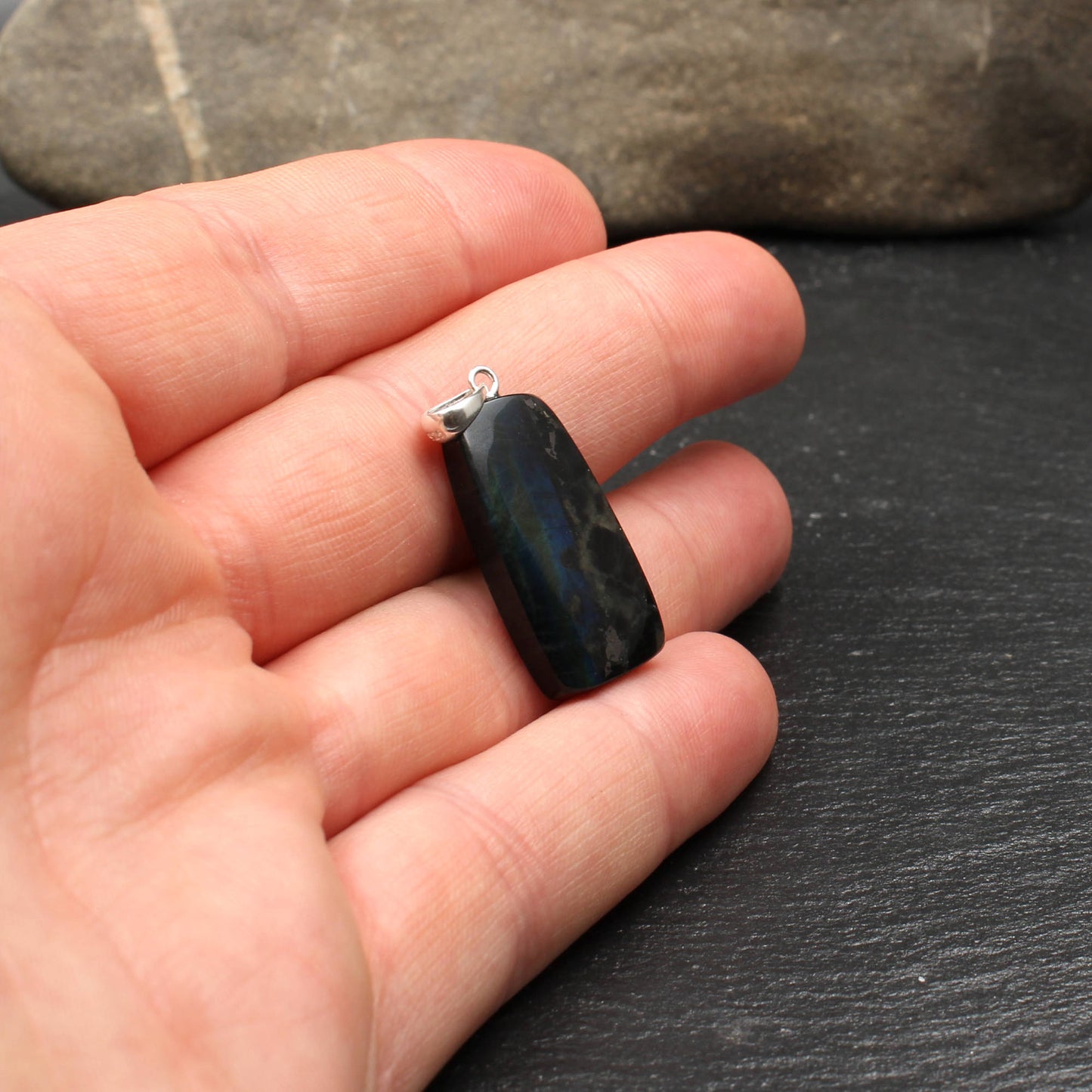 Finnish Spectrolite Gemstone Pendant – Handcrafted in Germany