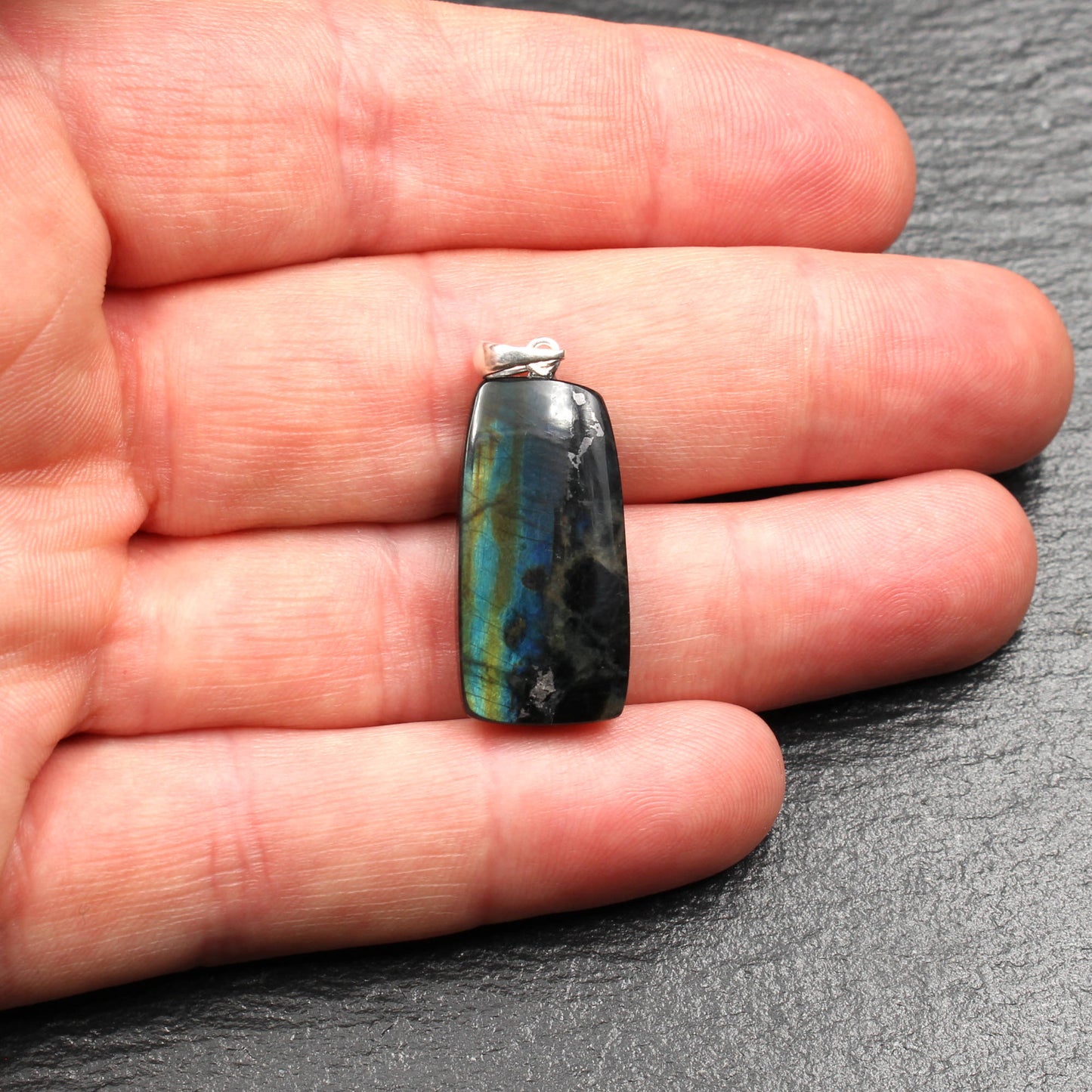 Finnish Spectrolite Gemstone Pendant – Handcrafted in Germany