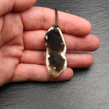 Nordsee Feuerstein Anhänger - Handarbeit