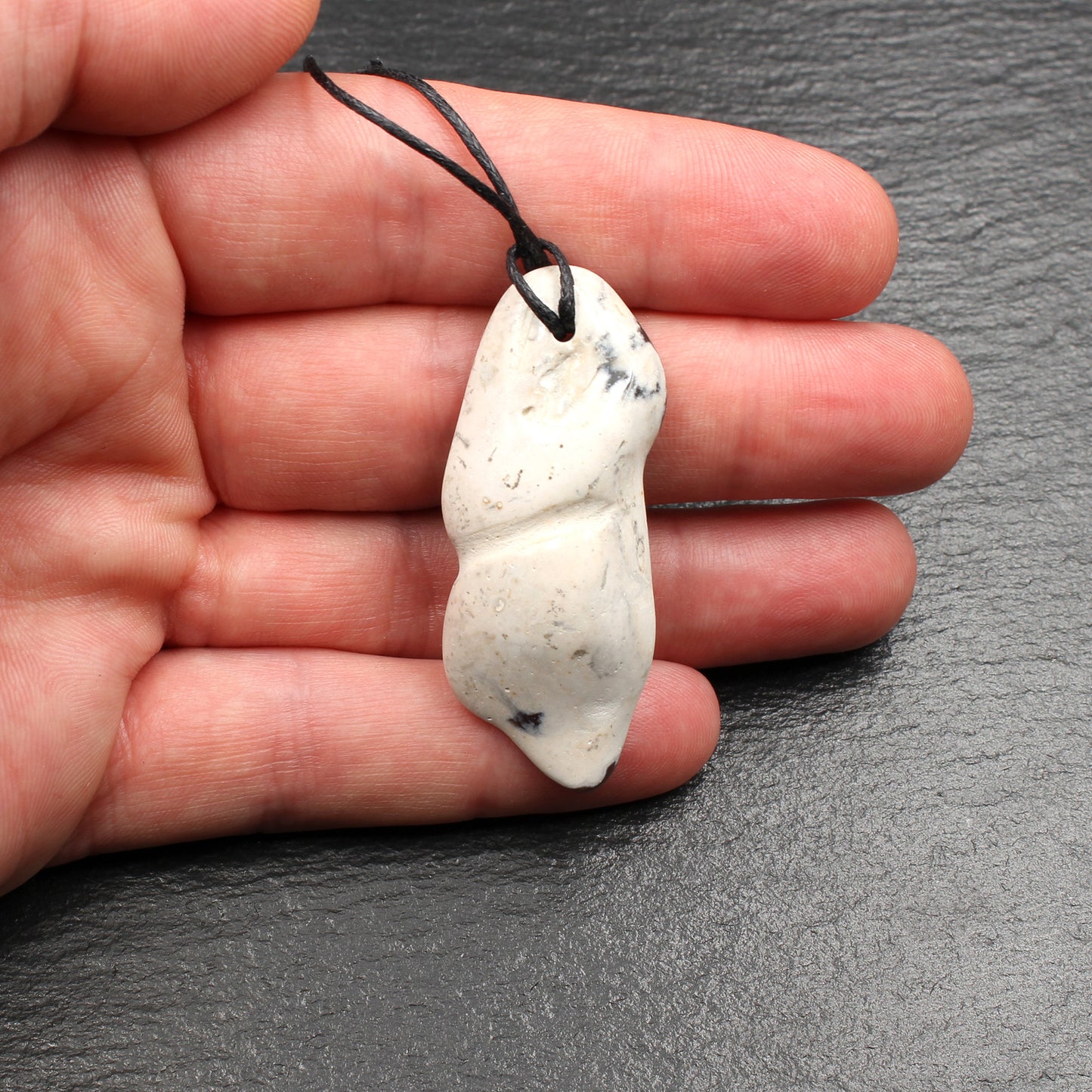 Nordsee Feuerstein Anhänger - Handarbeit