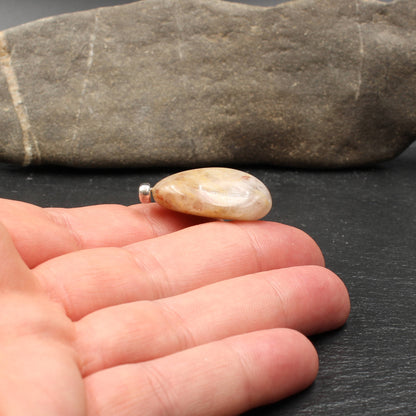 Quartz pendant from the Rhine - Rhine pebbles | Tumbled stone pendant