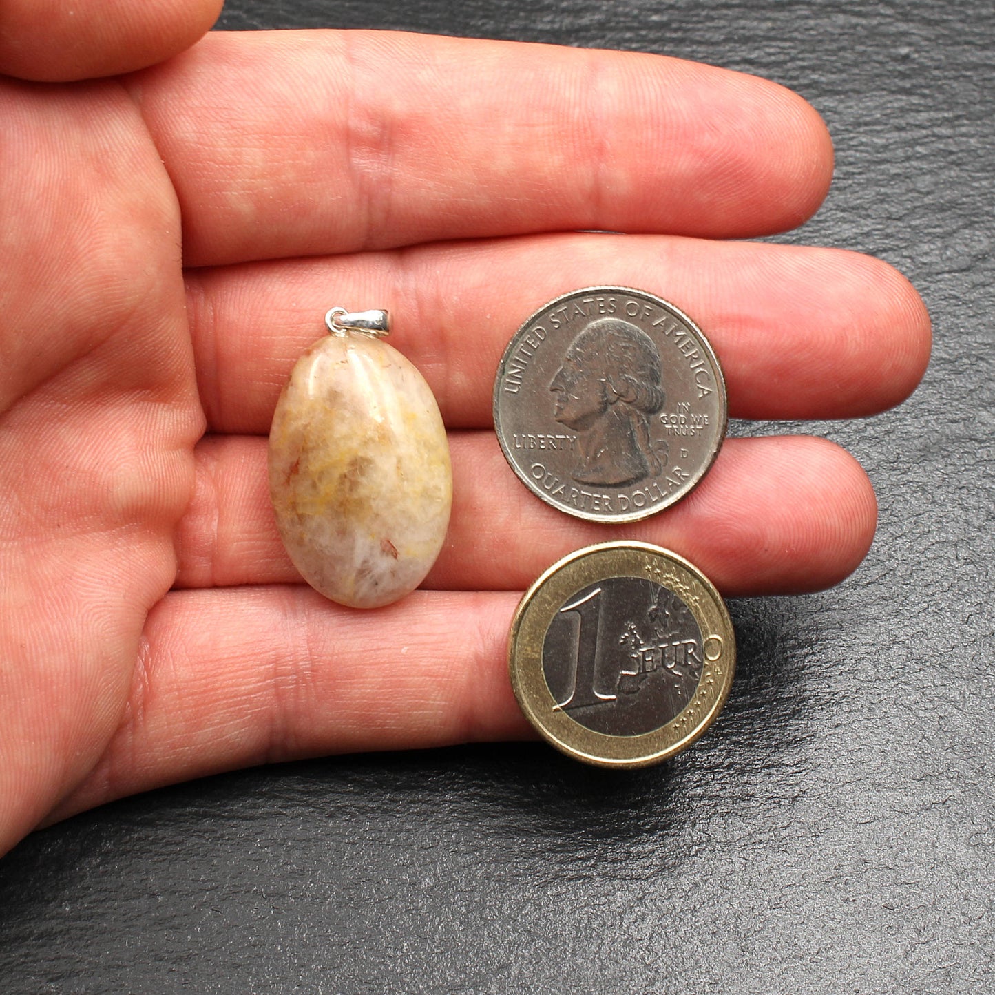 Quartz pendant from the Rhine - Rhine pebbles | Tumbled stone pendant