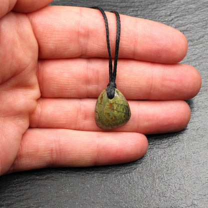 Schottischer Lewisian Gneis Anhänger - Handarbeit