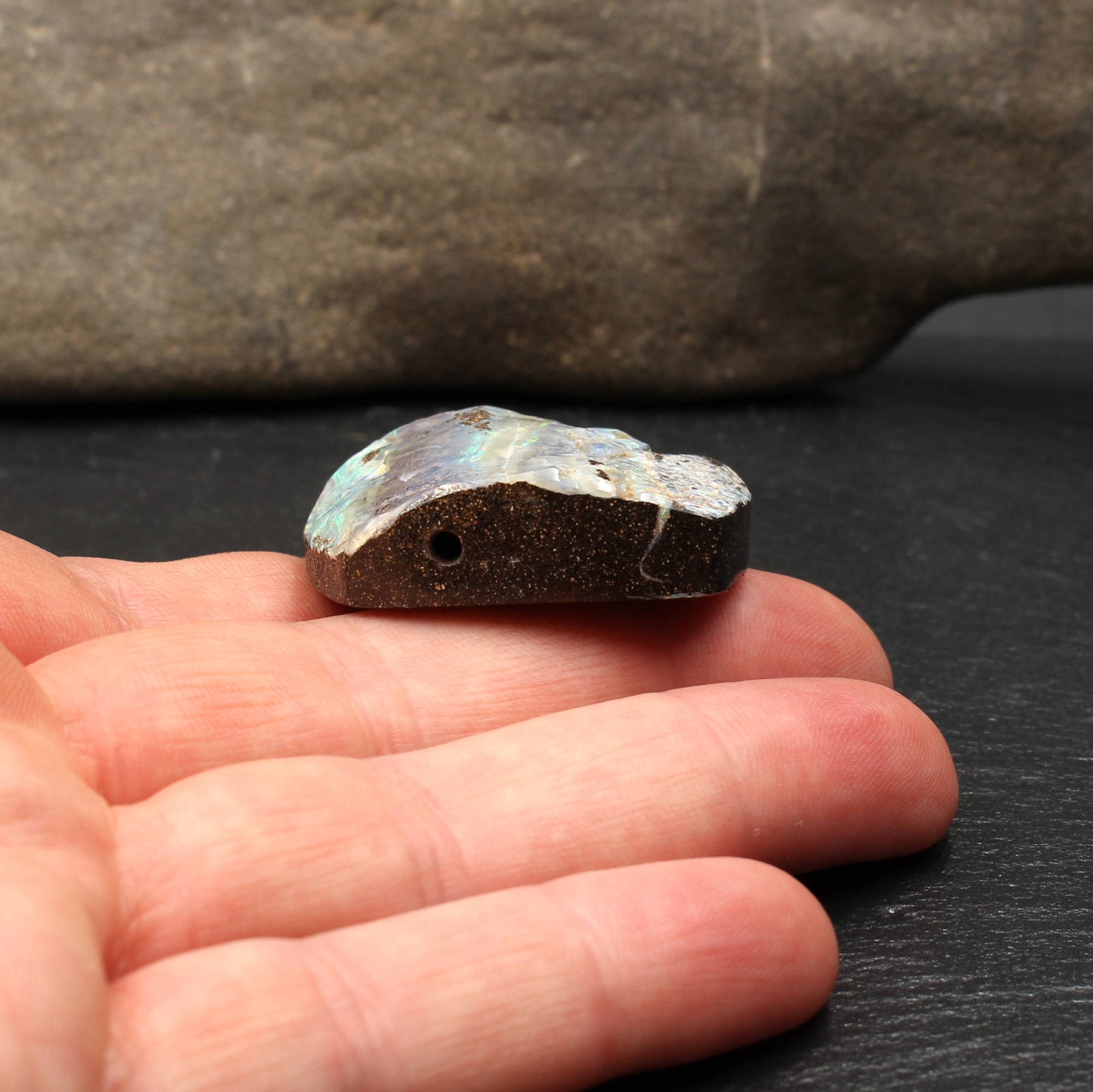 Australischer Boulder Opal Anhänger - Handarbeit aus Deutschland