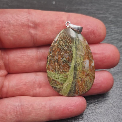 Schottischer Lewisian Gneis Anhänger - Handarbeit